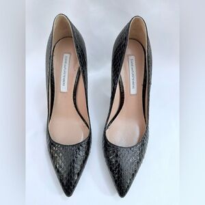Diane Von Furstenberg Made In Italy Snake Embossed Leather Pumps 8.5M Heels 6”
